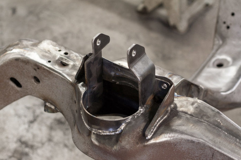 Supports de conversion de ressorts hélicoïdaux avant UMI Performance 64-72 GM A-Body à souder