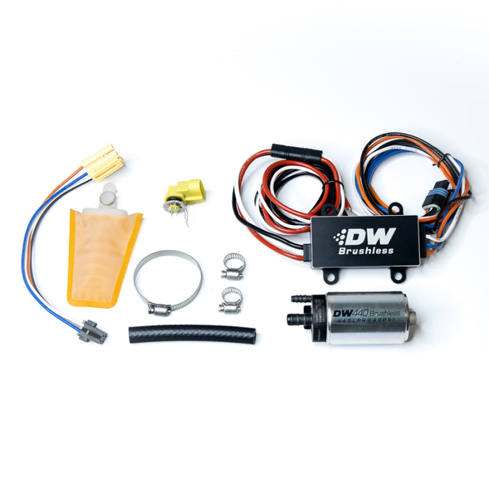 Pompe à essence sans balais DeatschWerks DW440 440lph avec contrôleur PWM et kit d'installation 93-07 Subaru WRX