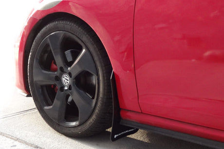 Bavette garde-boue Rally Armor 15-21 VW Golf/GTI/TSI noire UR avec logo bleu