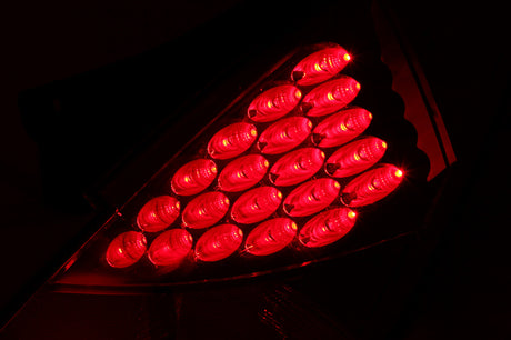 ANZO 2003-2005 Nissan 350Z Feux arrière à LED Rouge