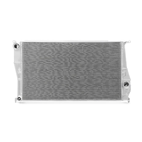 Radiateur en aluminium hautes performances Mishimoto 2006-2013 pour BMW 335i/135i (manuelle)