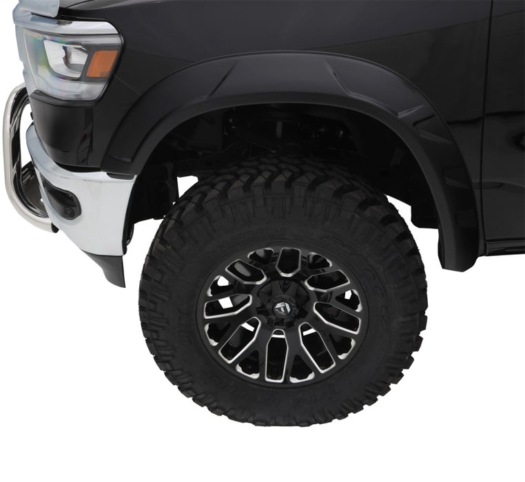 Bushwacker 17-19 Ford F-250 Super Duty avec élargisseurs de benne de 81,8 po de style DRT, 4 pièces - Noir