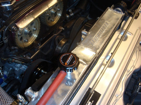 Radiateur manuel en aluminium Mishimoto 83-87 Toyota Corolla