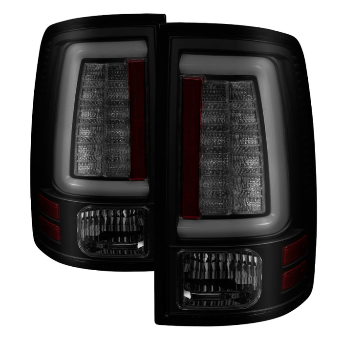 Feux arrière à DEL pour Dodge Ram 1500 Spyder 13-14 - Fumée noire ALT-YD-DRAM13V2-LED-BSM