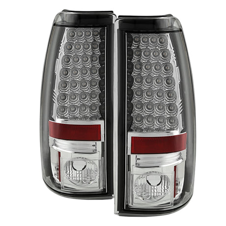Spyder Chevy Silverado 1500/2500 03-06 (ne convient pas aux marchepieds) Feux arrière à LED chromés ALT-YD-CS03-LED-C