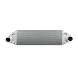 Intercooler argenté Mishimoto 2013+ Ford Focus ST avec tuyaux noirs