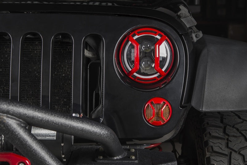 Protections Euro pour phares Jeep Wrangler JK/JKU Red Elite 07-18 Rugged Ridge