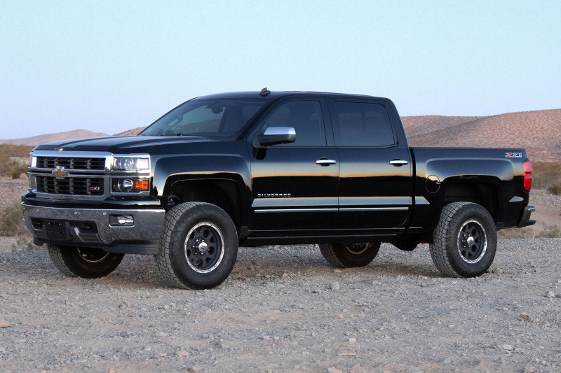 Fabtech 14-18 GM K1500 avec système UCA Uniball 4 pouces en aluminium d'origine avec amortisseurs arrière perforés