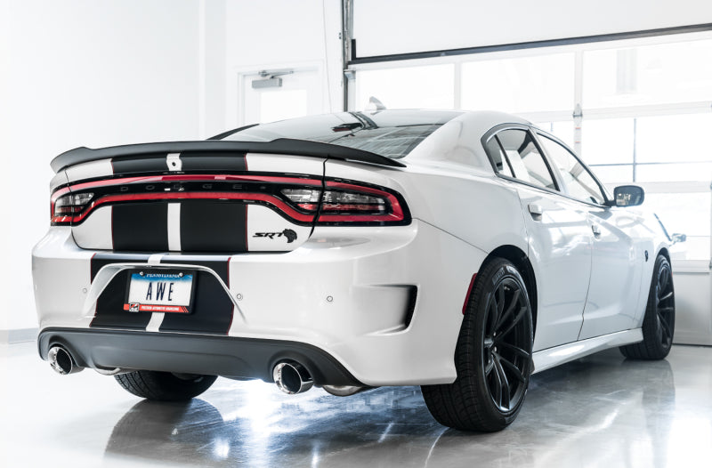 Échappement AWE Tuning 2015+ Dodge Charger 6.4L/6.2L SC Non-Resonated Touring Edition - Embouts argentés