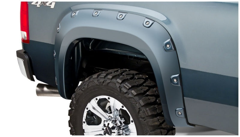 Bushwacker 11-14 GMC Sierra 3500 Fleetside Boss Pocket Style Flares 4 pièces excluant Dually - Noir