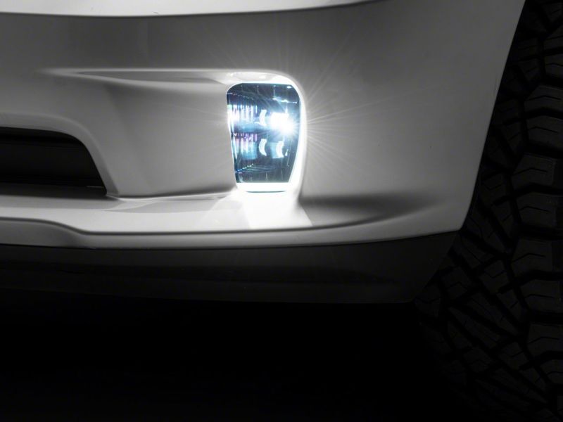 Raxiom 13-18 Dodge RAM 1500 à l'exclusion des feux antibrouillard à LED Rebel Axial Series avec DRL à LED