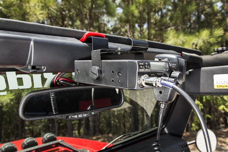 Support de radio CB Rugged Ridge pour pare-brise 03-06 Jeep Wrangler TJ/LJ
