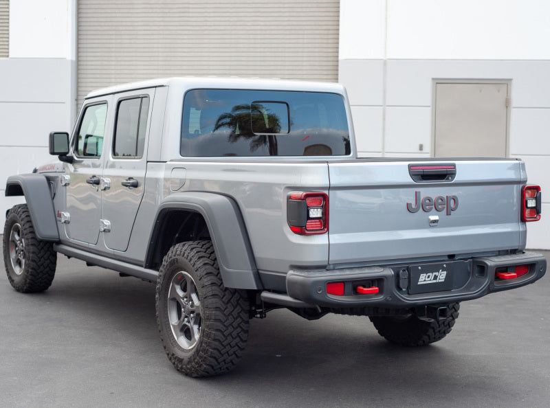 Jeep Gladiator JT 2020 Borla 3,6 L V6 AWD 2,75 po Touring Climber Black Turndown Tip et Over-Axle