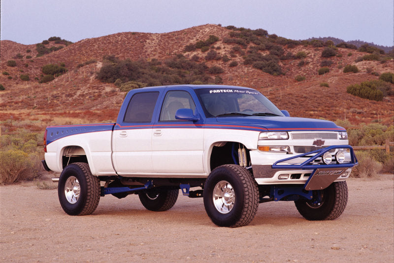 Système de performance Fabtech 01-06 GM C/K2500HD 8 pouces avec Stealth