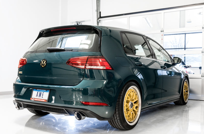 Échappement AWE Tuning Volkswagen GTI MK7.5 2.0T Touring Edition avec embouts chromés argentés 102 mm