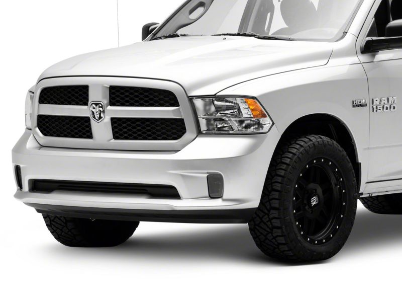 Raxiom 13-18 Dodge RAM 1500 à l'exclusion des feux antibrouillard à LED Rebel Axial Series avec DRL à LED