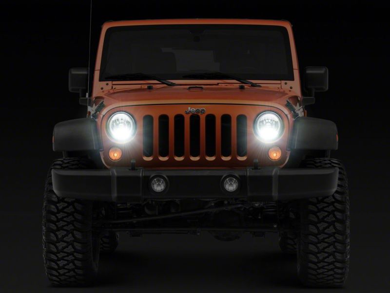 Raxiom07-18 Jeep Wrangler JK LED Halo Projector Headlights- Chrome Housing (Clear Lens)