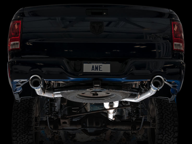 AWE Tuning 09-18 RAM 1500 5.7L (avec découpes) 0FG Échappement Cat-Back à double sortie arrière - Embouts chromés argentés