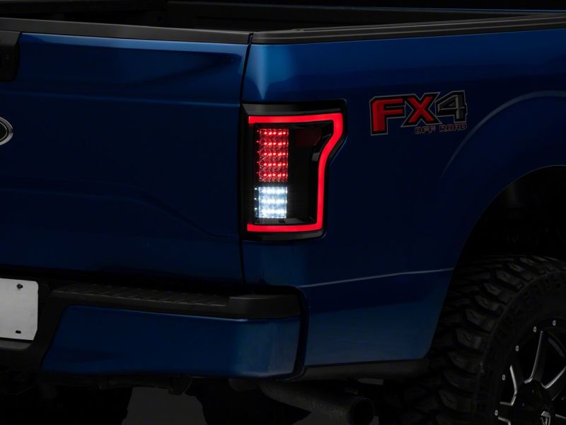 Feux arrière à LED Raxiom 15-17 Ford F-150 - Boîtier noir (lentille fumée)