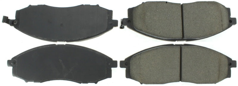 Plaquettes de frein sport StopTech avec cales et matériel - Avant