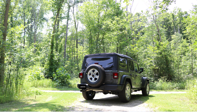 Jeep Wrangler JL Corsa 18+ 2,5 pouces à double sortie arrière avec embouts noirs et échappement sport à essieu arrière