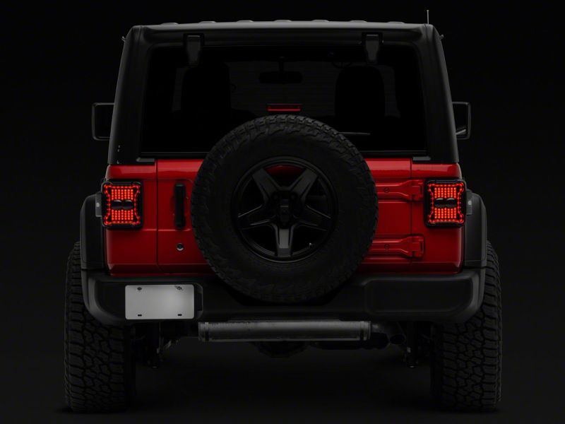 Feux arrière à LED linéaires Raxiom 18-23 Jeep Wrangler JL Axial Series - Boîtier noir (lentille fumée)