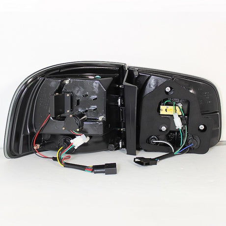 Feux arrière LED Spyder Volkswagen Touareg 03-07 Noir ALT-YD-VTOU04-LED-BK