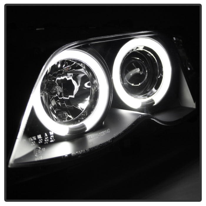 Phares de projecteur Spyder BMW E46 Série 3 02-05 4DR 1 pièce LED Halo Blk PRO-YD-BMWE4602-4D-AM-BK