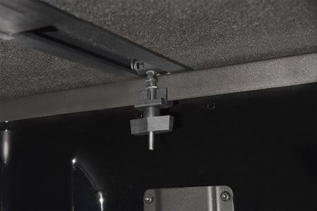Boîte à outils Extang 2020 Chevy/GMC Silverado/Sierra (6 pi 9 po) 2500HD/3500HD Solid Fold 2.0