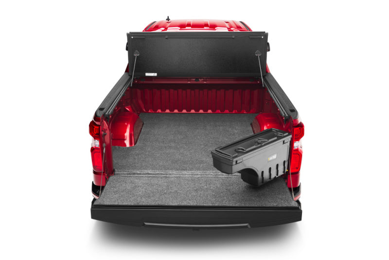 UnderCover 19-20 Chevy Silverado 1500 Passengers Side Swing Case - Black Smooth