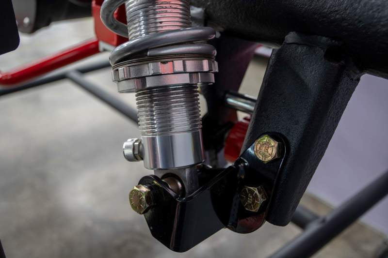 Kit de suspension arrière à ressorts hélicoïdaux UMI Performance 64-72 GM A-Body avec boulon de relocalisation du bras de commande