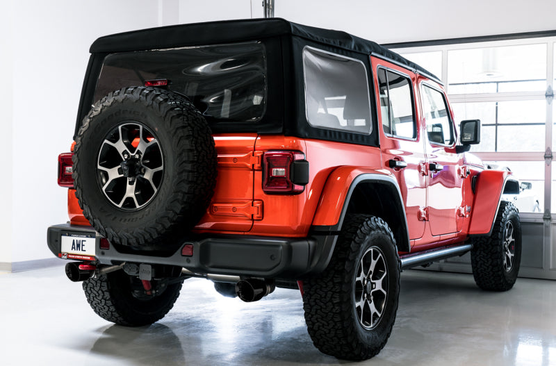 AWE Tuning 2018+ Jeep Wrangler JL/JLU Tread Edition Double échappement arrière - Embouts noirs diamantés