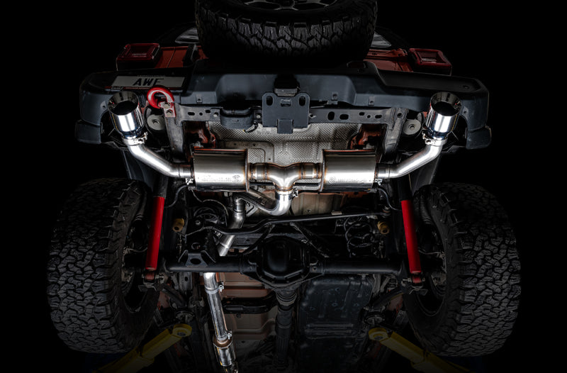AWE Tuning 2018+ Jeep Wrangler JL/JLU Tread Edition Échappement double à essieu arrière - Embouts chromés argentés