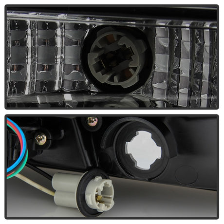Feux arrière à LED Spyder 05-09 Ford Mustang (barre lumineuse rouge) - Fumé ALT-YD-FM05V3-RBLED-SM
