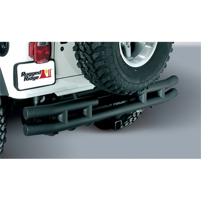 Pare-chocs arrière à tube double Rugged Ridge de 3 po avec attelage pour Jeep Wrangler 87-06