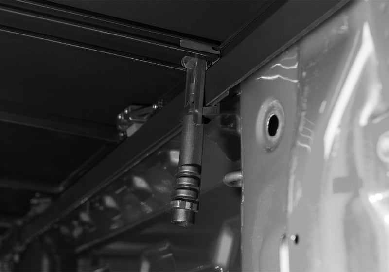 Extang 07-13 Toyota Tundra (lit de 5 1/2 pi) - Comprend un ensemble de serrage pour le système de rail de lit Trifecta e-Series