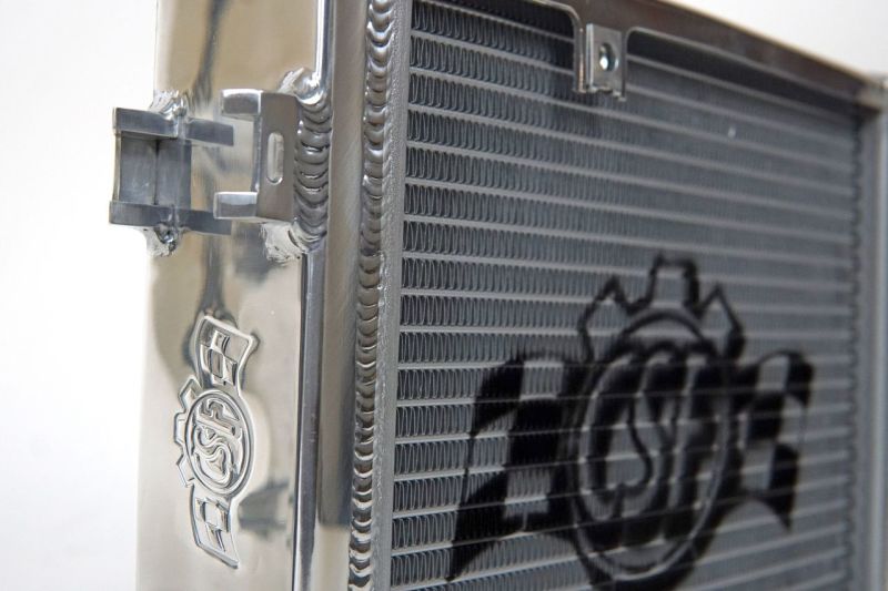 Radiateur auxiliaire CSF 2015+ Mercedes Benz C63 AMG (W205) - Certaines applications nécessitent une quantité de 2