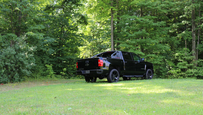 Corsa 14-17 Chevy Silverado 5.3L V8 CC / SB 3 pouces Sortie latérale unique Touring Cat-Back Échappement Embouts noirs