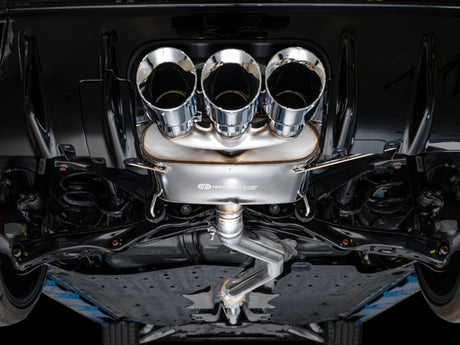 Échappement AWE Tuning 2023 Honda Civic Type R FL5 Touring Edition avec triple embouts chromés argentés