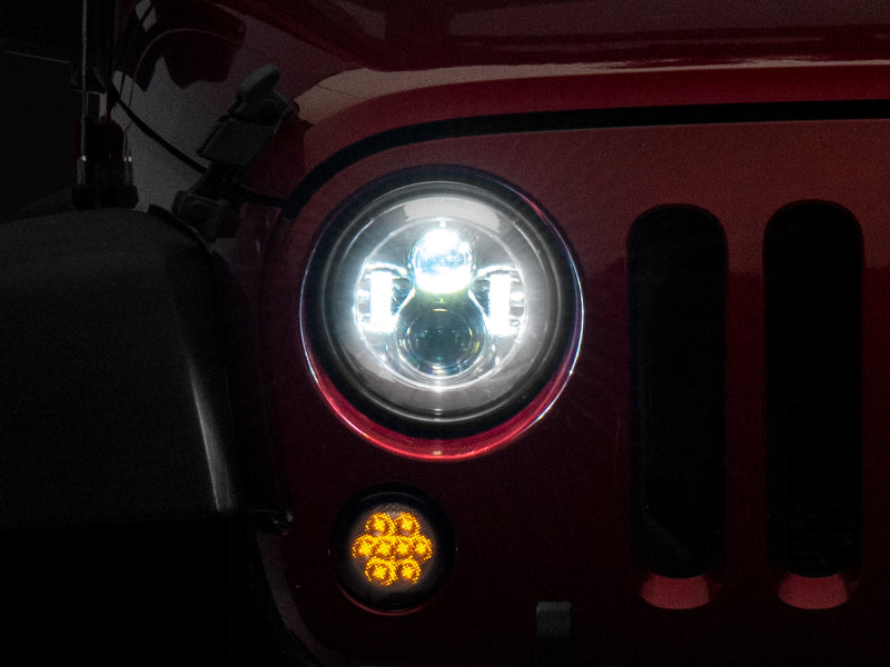 Phares à LED Daymaker de la série Axial Jeep Wrangler TJ/JK de Raxiom 97-18 - Boîtier chromé (lentille transparente)