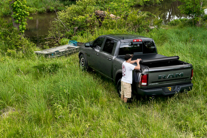 Truxedo 19-20 GMC Sierra et Chevrolet Silverado 1500 (nouvelle carrosserie) Housse de caisse Deuce 8 pieds