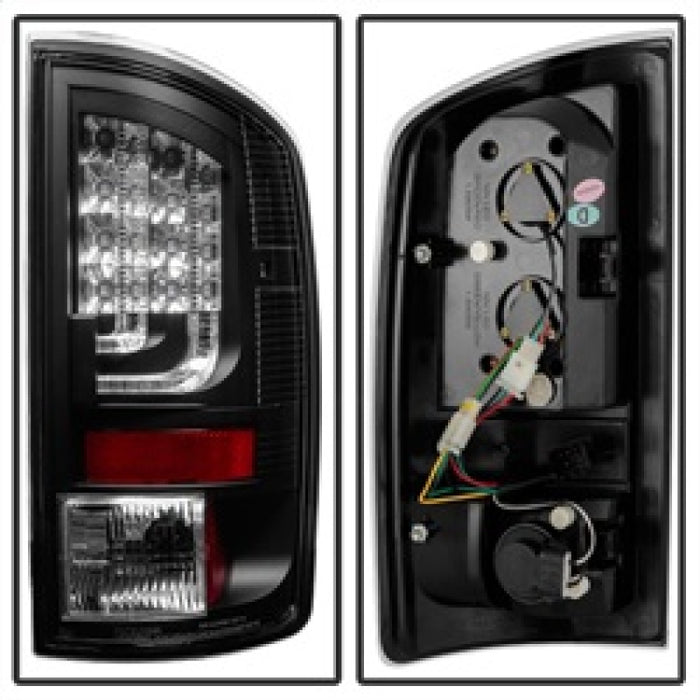 Feu arrière à DEL Spyder Dodge Ram 02-06 1500 Version 2 - Noir ALT-YD-DRAM02V2-LED-BK