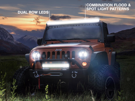 Barre lumineuse LED Raxiom 07-18 Jeep Wrangler JK 50 pouces à double rangée droite, faisceau combiné projecteur/projecteur