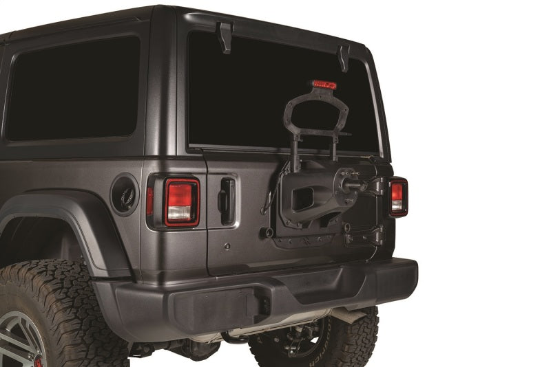 Support de relocalisation de roue de secours Rugged Ridge pour Jeep Wrangler JL 18-20