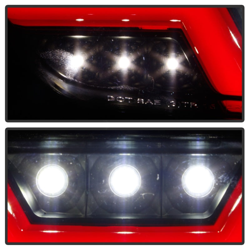 Feux de recul à LED pour Ford Mustang Spyder 15-16 - Fumée noire avec barre rouge (ALT-YD-FM15RED-REV-BSM)