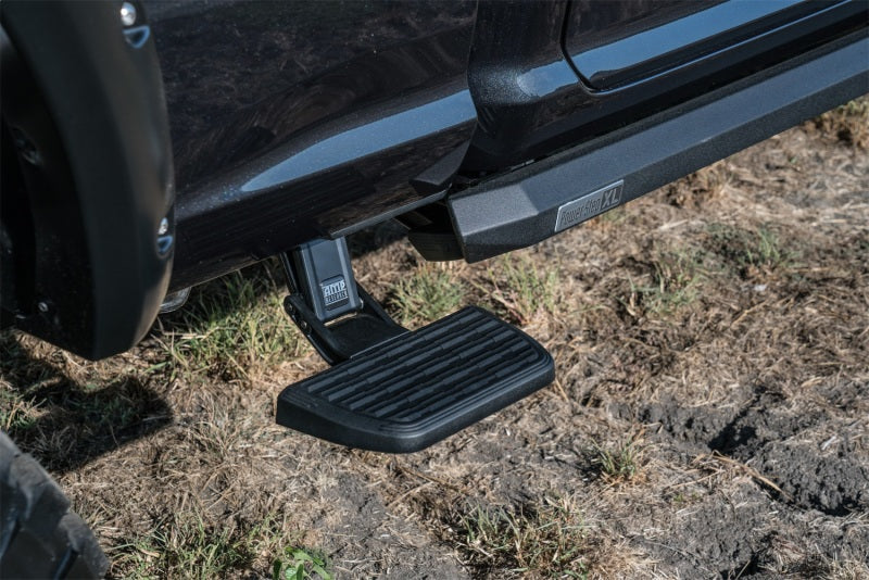 AMP Research 22-23 Toyota Tundra 5,5 pieds BedStep2 - Noir