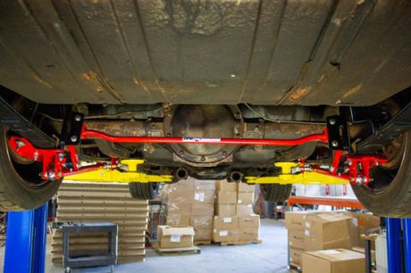 Barre stabilisatrice réglable arrière en polyéthylène GM F-Body 70-81 UMI Performance