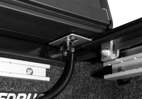 Nissan Frontier 2022 BAKFlip MX4 avec caisse de 6 pieds et finition mate
