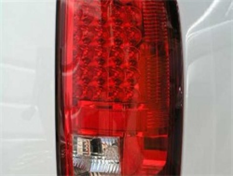 Feu arrière LED Spyder Dodge Ram 02-06 1500/Ram 2500/3500 03-06 Rouge transparent ALT-YD-DRAM02-LED-RC