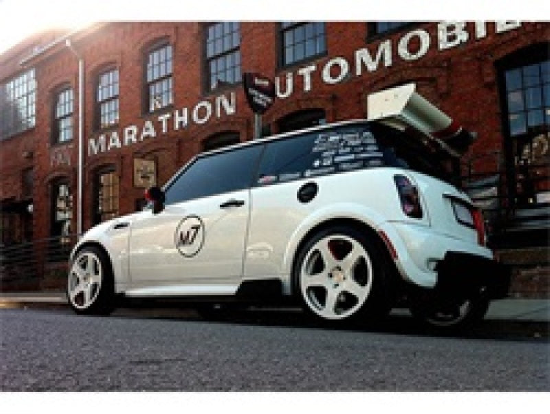 Feux arrière de style européen pour Mini Cooper 02-06/Cooper Cabriolets 05-08 Spyder Noir ALT-YD-MC02-BK